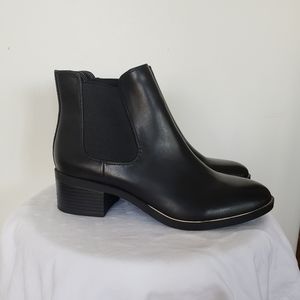 NEW Sam & Libby chelsea boots